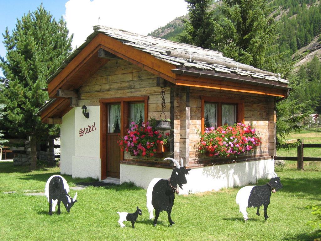 Haus Alpenstern Saas-Grund Quarto foto