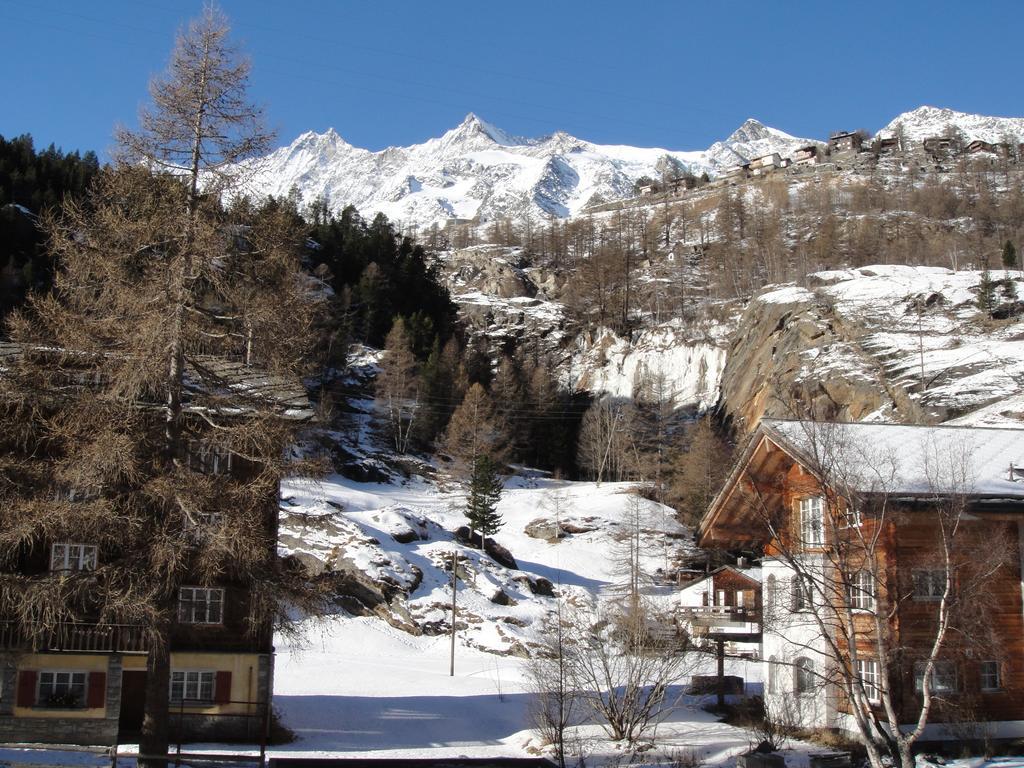 Haus Alpenstern Saas-Grund Quarto foto